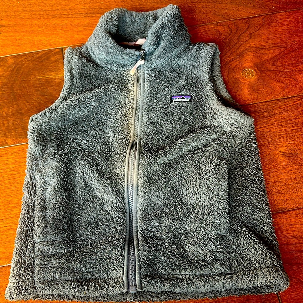 GUC Girls Size 10(M) Gray Los Gatos Patagonia Fleece